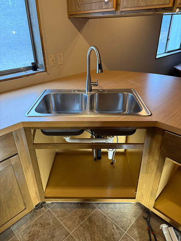 Double-Basin Kitchen Sink & Faucet Installation Double-Basin Kitchen Sink & Faucet Installation