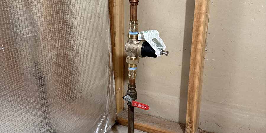 spokane-prv-water-main-installation pressure reducing valve installed on residential water main in Spokane